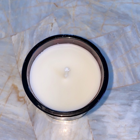 VS VERY SEXY  FINE FRAGRANCE Fine Fragrance Candle 255 g/10.2 oz - Picture 7 of 8